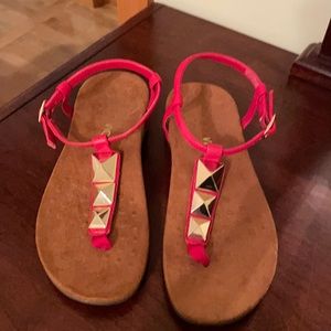 Vionic red & gold sandals. Size 6